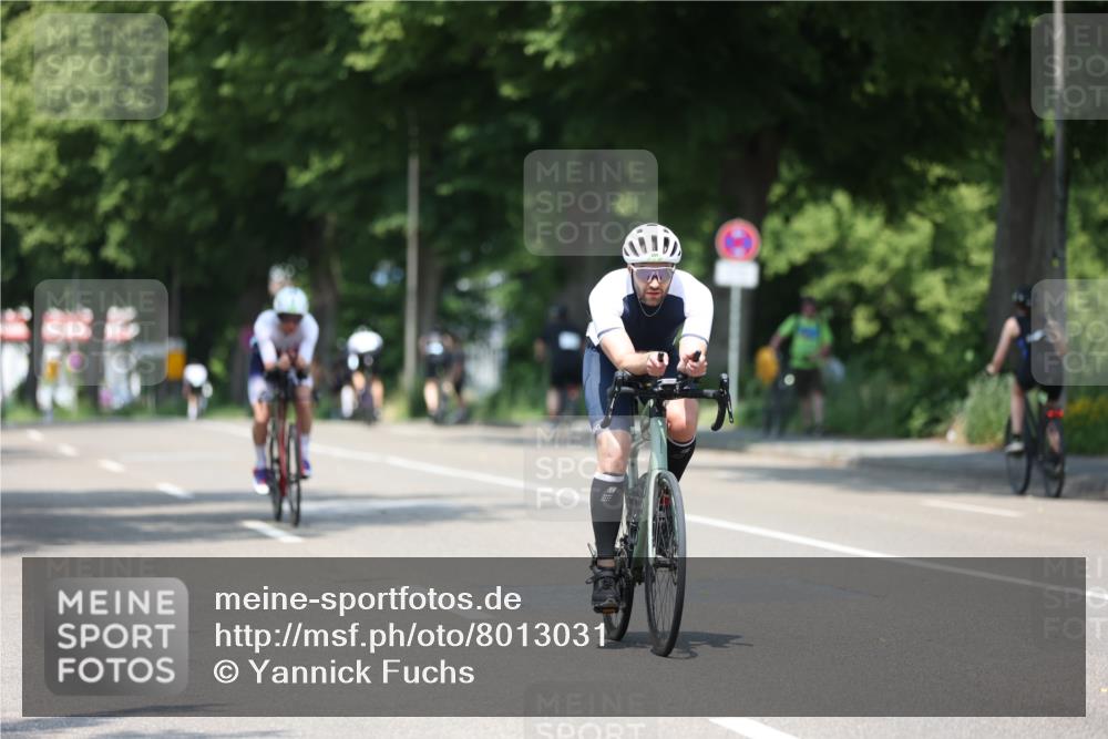 15.06.2025 - 7 Türme Triathlon Yannick Fuchs http://msf.ph/oto/8013031 15.06.2025 12:47:11 Radfahren 494, 629, 651 meine-sportfotos.de
