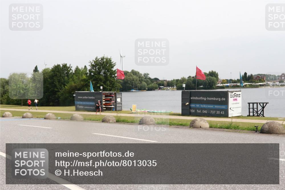 15.06.2025 - 27. Vierlanden-Triathlon H.Heesch http://msf.ph/oto/8013035 15.06.2025 11:08:48 Radfahren 619 meine-sportfotos.de