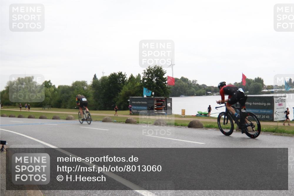 21.06.2025 - 27. Vierlanden-Triathlon H.Heesch http://msf.ph/oto/8013060 15.06.2025 13:27:58 Radfahren 1232, 1244, 1246, 1251, 1255 meine-sportfotos.de