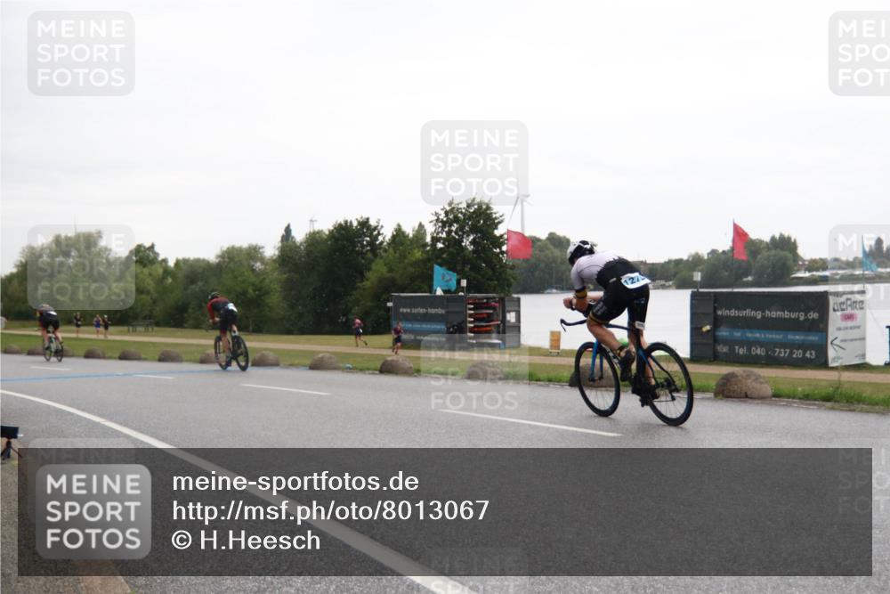 21.06.2025 - 27. Vierlanden-Triathlon H.Heesch http://msf.ph/oto/8013067 15.06.2025 13:27:59 Radfahren 1232, 1244, 1246, 1251, 1255 meine-sportfotos.de