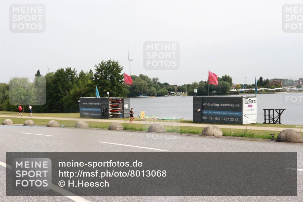 15.06.2025 - 27. Vierlanden-Triathlon H.Heesch http://msf.ph/oto/8013068 15.06.2025 11:08:49 Radfahren 619 meine-sportfotos.de