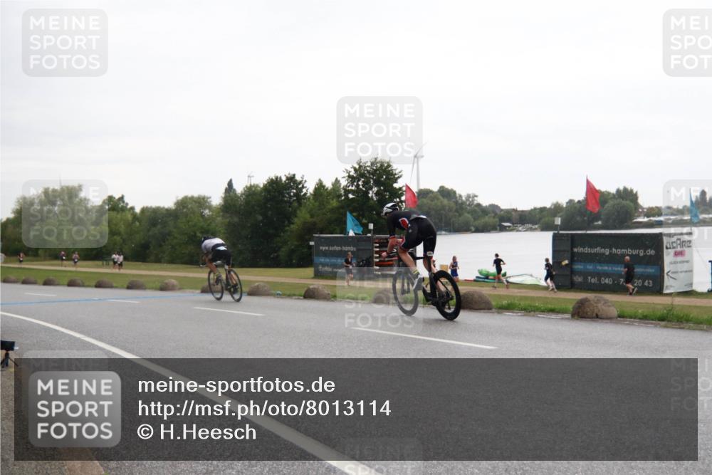 21.06.2025 - 27. Vierlanden-Triathlon H.Heesch http://msf.ph/oto/8013114 15.06.2025 13:28:15 Radfahren 1136, 1259, 1263, 1271 meine-sportfotos.de