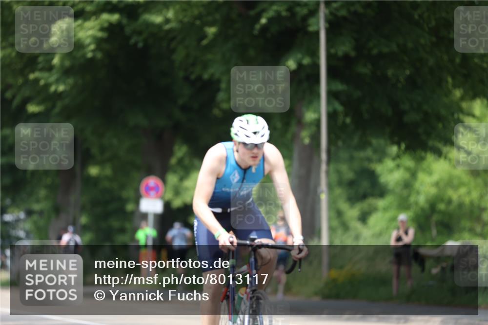 15.06.2025 - 7 Türme Triathlon Yannick Fuchs http://msf.ph/oto/8013117 15.06.2025 13:27:39 Radfahren 331, 568, 723, 978 meine-sportfotos.de