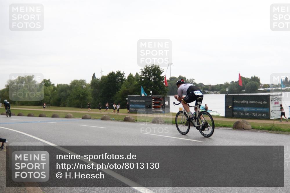21.06.2025 - 27. Vierlanden-Triathlon H.Heesch http://msf.ph/oto/8013130 15.06.2025 13:28:24 Radfahren 1231, 1276, 1313 meine-sportfotos.de