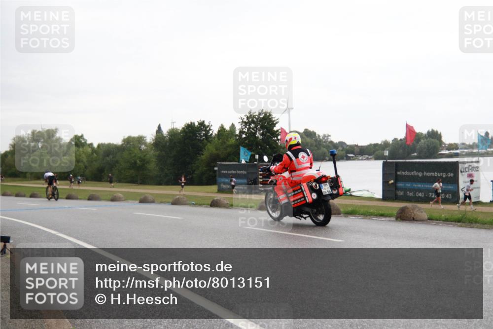 21.06.2025 - 27. Vierlanden-Triathlon H.Heesch http://msf.ph/oto/8013151 15.06.2025 13:28:32 Radfahren 1274, 1276 meine-sportfotos.de