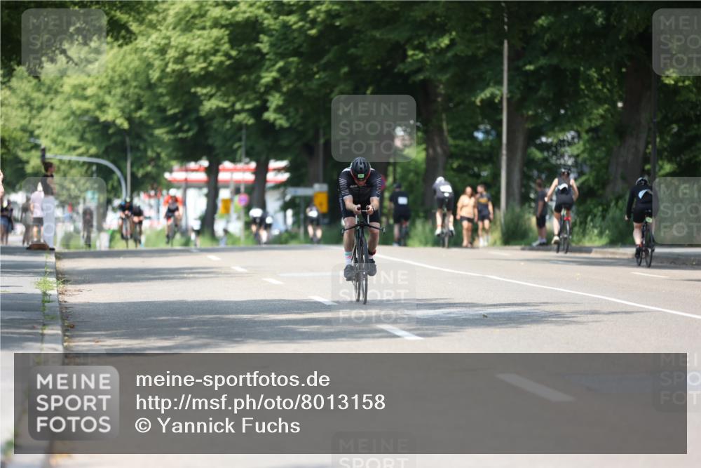 15.06.2025 - 7 Türme Triathlon Yannick Fuchs http://msf.ph/oto/8013158 15.06.2025 12:47:17 Radfahren 256, 291, 494 meine-sportfotos.de