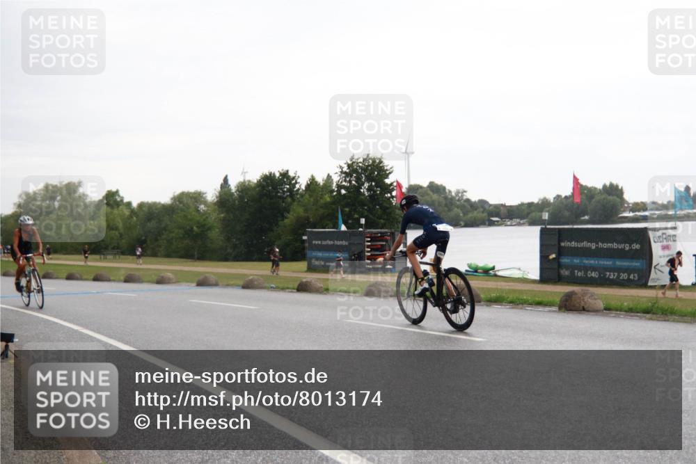 21.06.2025 - 27. Vierlanden-Triathlon H.Heesch http://msf.ph/oto/8013174 15.06.2025 13:28:43 Radfahren 893, 1104 meine-sportfotos.de