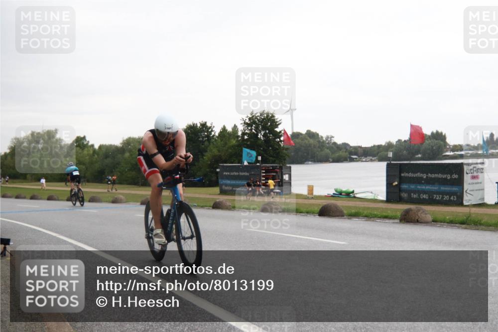 21.06.2025 - 27. Vierlanden-Triathlon H.Heesch http://msf.ph/oto/8013199 15.06.2025 13:28:59 Radfahren 1161, 1314 meine-sportfotos.de