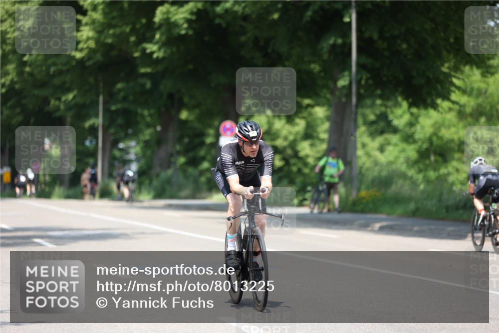 15.06.2025 - 7 Türme Triathlon Yannick Fuchs http://msf.ph/oto/8013225 15.06.2025 12:47:19 Radfahren 256, 291 meine-sportfotos.de