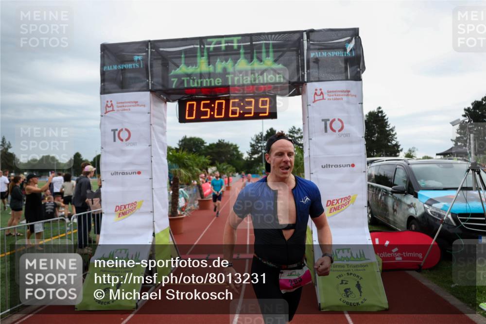 15.06.2025 - 7 Türme Triathlon Michael Strokosch http://msf.ph/oto/8013231 15.06.2025 15:06:38 Ziel 293, 369, 563 meine-sportfotos.de