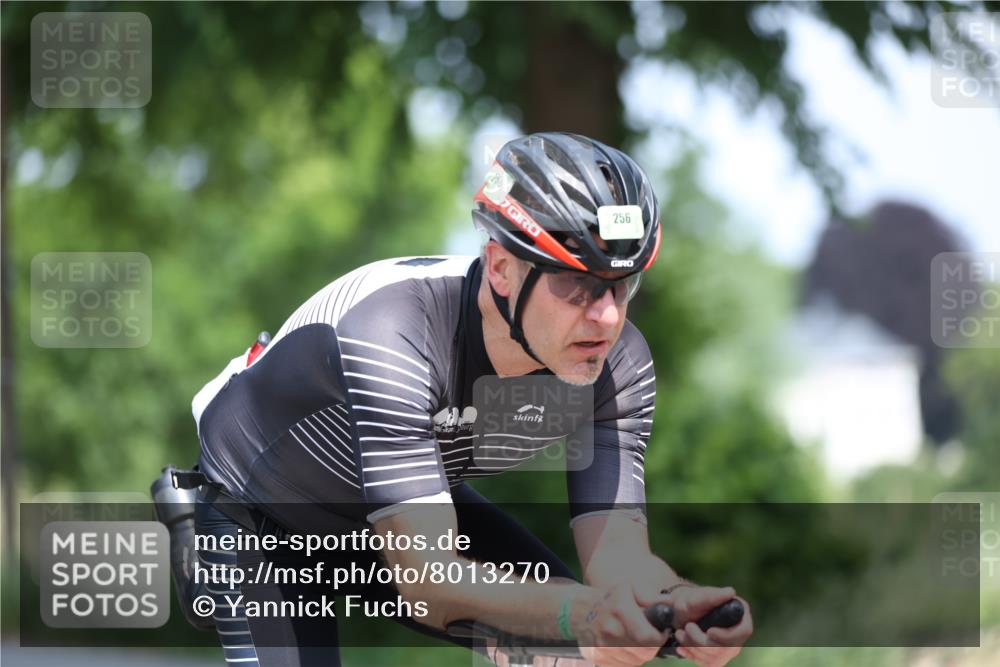 15.06.2025 - 7 Türme Triathlon Yannick Fuchs http://msf.ph/oto/8013270 15.06.2025 12:47:21 Radfahren 256, 291, 633 meine-sportfotos.de