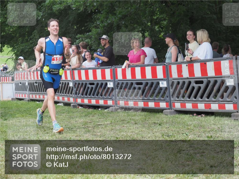21.06.2025 - 27. Vierlanden-Triathlon KatJ http://msf.ph/oto/8013272 15.06.2025 13:10:01 Ziel 159, 165, 705 meine-sportfotos.de