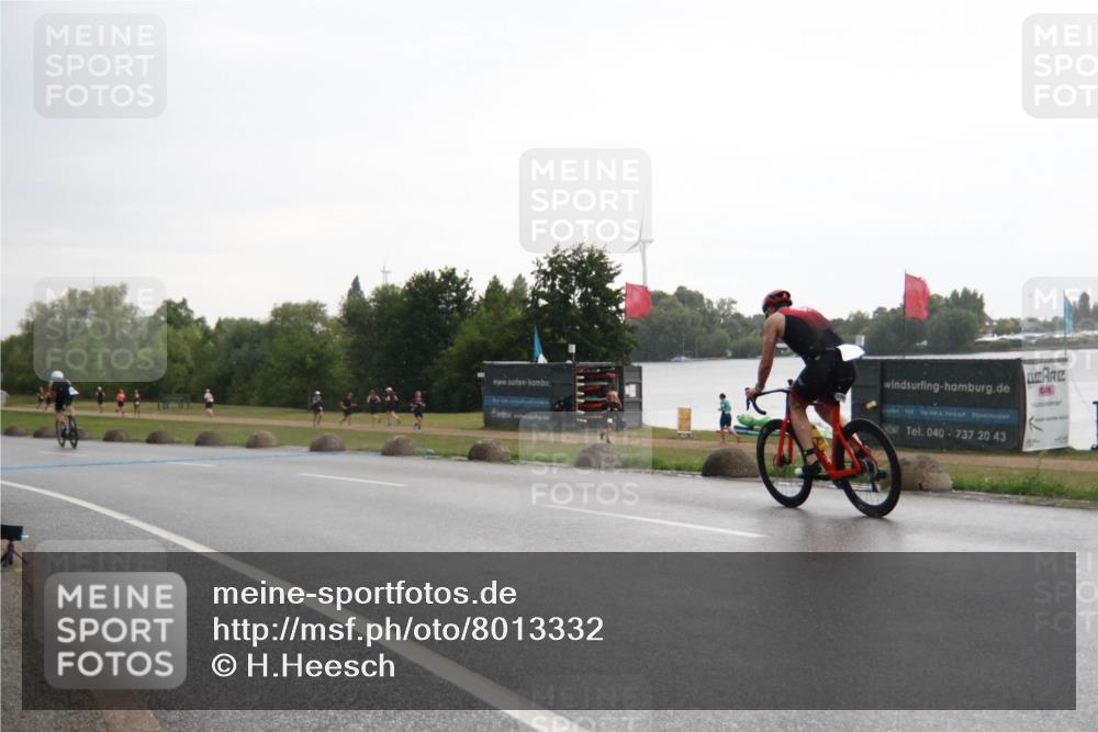 21.06.2025 - 27. Vierlanden-Triathlon H.Heesch http://msf.ph/oto/8013332 15.06.2025 13:29:55 Radfahren 1237, 1256, 1260, 1289 meine-sportfotos.de