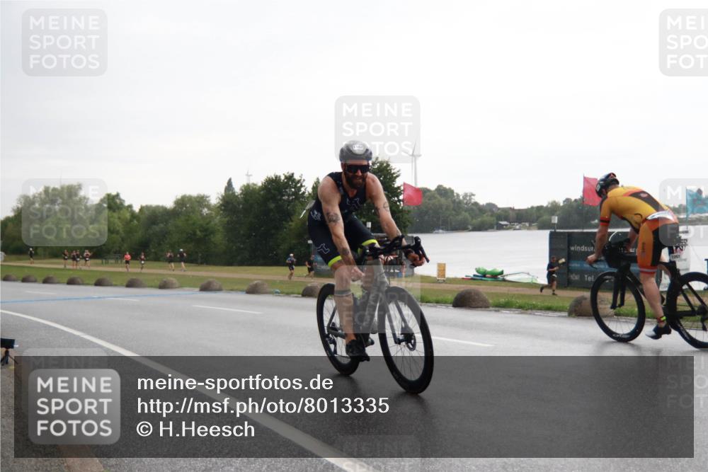 21.06.2025 - 27. Vierlanden-Triathlon H.Heesch http://msf.ph/oto/8013335 15.06.2025 13:29:58 Radfahren 1152, 1237, 1256, 1260, 1289 meine-sportfotos.de