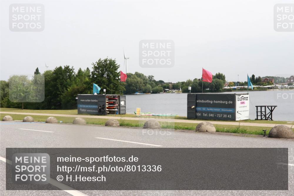 15.06.2025 - 27. Vierlanden-Triathlon H.Heesch http://msf.ph/oto/8013336 15.06.2025 11:08:57 Radfahren 516, 643, 769 meine-sportfotos.de