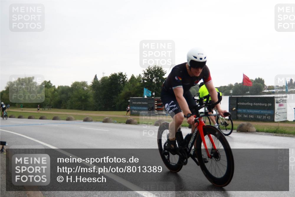 21.06.2025 - 27. Vierlanden-Triathlon H.Heesch http://msf.ph/oto/8013389 15.06.2025 13:30:28 Radfahren 1110, 1262, 1296 meine-sportfotos.de