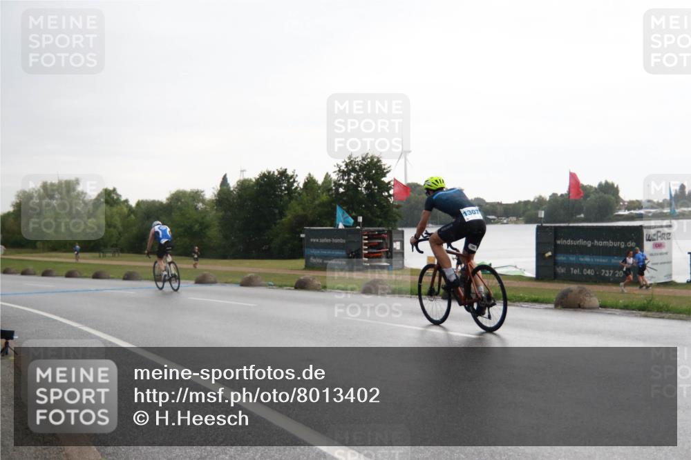 21.06.2025 - 27. Vierlanden-Triathlon H.Heesch http://msf.ph/oto/8013402 15.06.2025 13:30:34 Radfahren 1250, 1262, 1296 meine-sportfotos.de