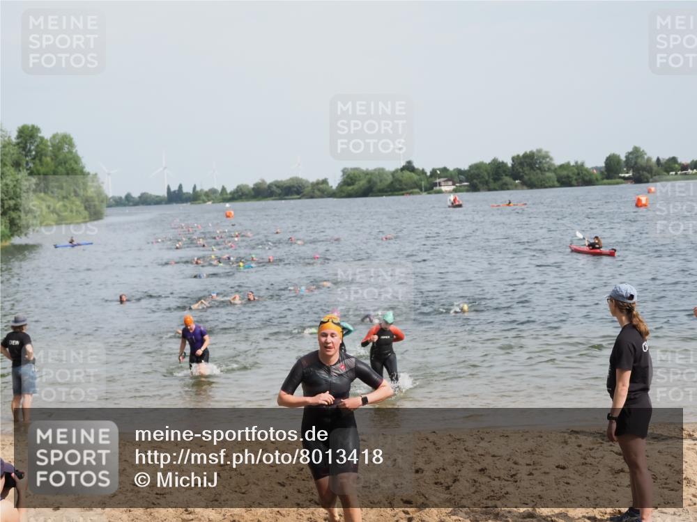 21.06.2025 - 27. Vierlanden-Triathlon MichiJ http://msf.ph/oto/8013418 15.06.2026 10:15:27 Schwimmen 508, 511, 542, 554, 579, 613, 620, 631 meine-sportfotos.de