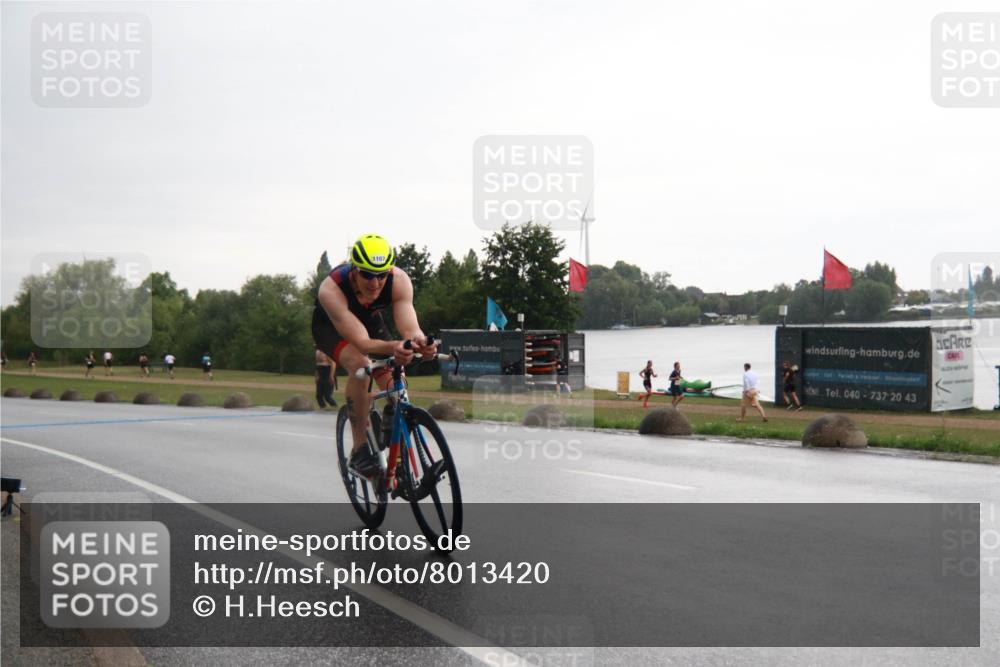 21.06.2025 - 27. Vierlanden-Triathlon H.Heesch http://msf.ph/oto/8013420 15.06.2025 13:31:27 Radfahren 1107 meine-sportfotos.de
