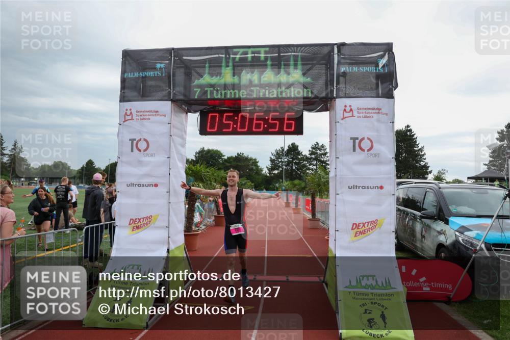 15.06.2025 - 7 Türme Triathlon Michael Strokosch http://msf.ph/oto/8013427 15.06.2025 15:06:55 Ziel 222 meine-sportfotos.de