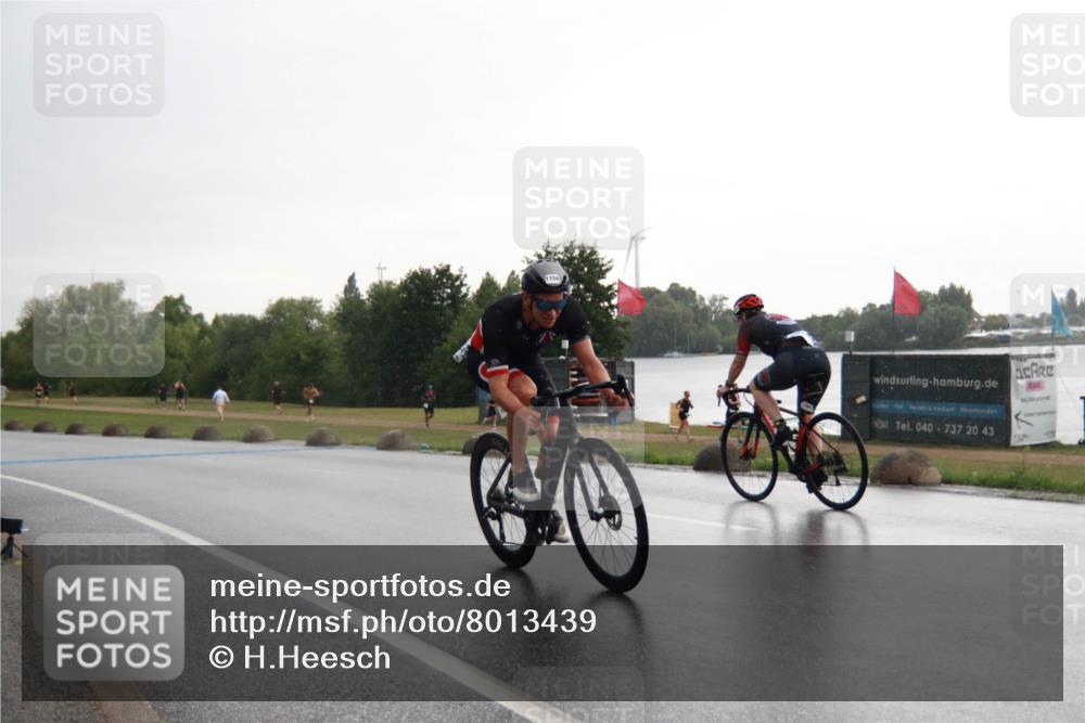 21.06.2025 - 27. Vierlanden-Triathlon H.Heesch http://msf.ph/oto/8013439 15.06.2025 13:31:50 Radfahren 1156 meine-sportfotos.de