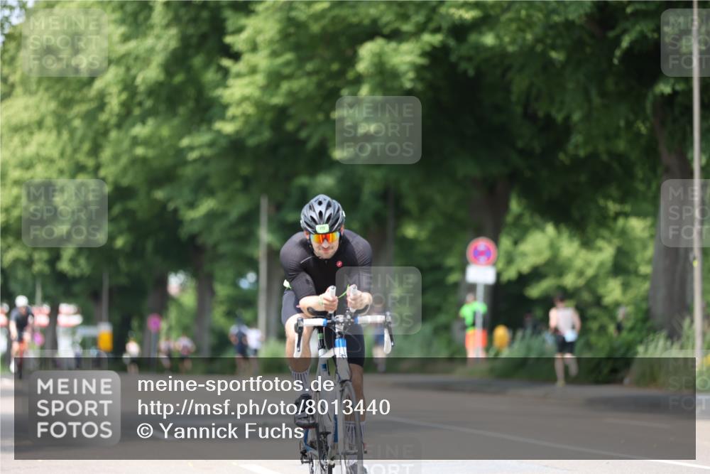 15.06.2025 - 7 Türme Triathlon Yannick Fuchs http://msf.ph/oto/8013440 15.06.2025 13:27:48 Radfahren 241, 331 meine-sportfotos.de