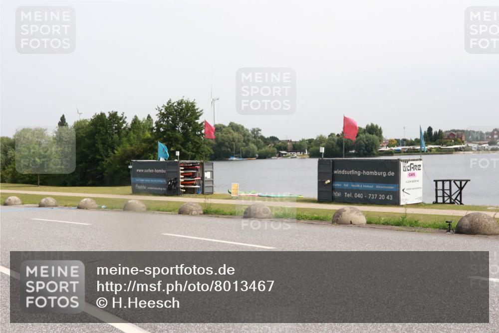 15.06.2025 - 27. Vierlanden-Triathlon H.Heesch http://msf.ph/oto/8013467 15.06.2025 11:09:03 Radfahren 217, 516, 641, 769, 869 meine-sportfotos.de