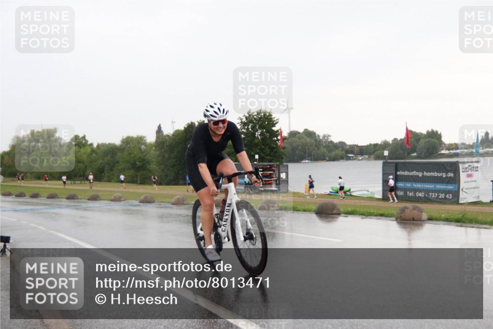 21.06.2025 - 27. Vierlanden-Triathlon H.Heesch http://msf.ph/oto/8013471 15.06.2025 13:39:41 Radfahren 1222 meine-sportfotos.de