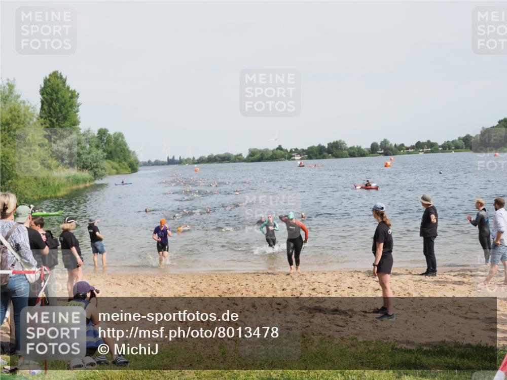 21.06.2025 - 27. Vierlanden-Triathlon MichiJ http://msf.ph/oto/8013478 15.06.2026 10:15:30 Schwimmen 508, 511, 542, 554, 579, 613, 620, 631 meine-sportfotos.de