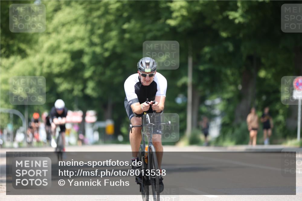 15.06.2025 - 7 Türme Triathlon Yannick Fuchs http://msf.ph/oto/8013538 15.06.2025 12:47:42 Radfahren 477, 489, 583, 648 meine-sportfotos.de