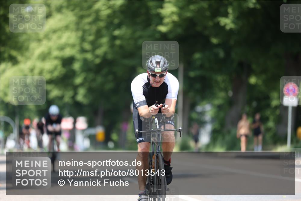 15.06.2025 - 7 Türme Triathlon Yannick Fuchs http://msf.ph/oto/8013543 15.06.2025 12:47:42 Radfahren 477, 489, 583, 648 meine-sportfotos.de
