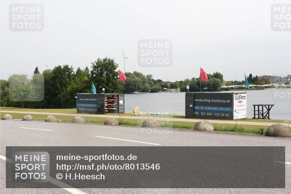 15.06.2025 - 27. Vierlanden-Triathlon H.Heesch http://msf.ph/oto/8013546 15.06.2025 11:09:06 Radfahren 208, 217, 641, 869 meine-sportfotos.de