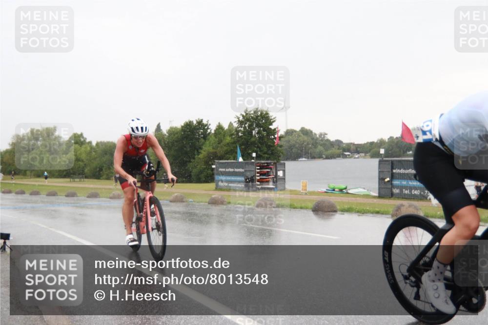 21.06.2025 - 27. Vierlanden-Triathlon H.Heesch http://msf.ph/oto/8013548 15.06.2025 13:41:50 Radfahren 1180, 1191 meine-sportfotos.de