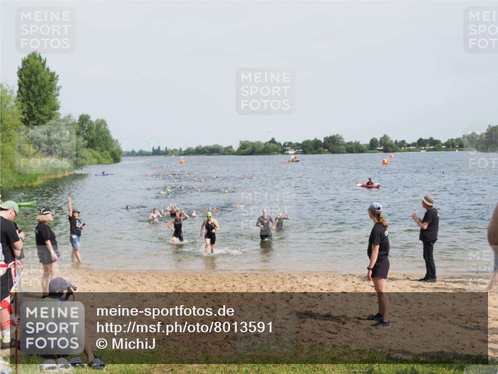 21.06.2025 - 27. Vierlanden-Triathlon MichiJ http://msf.ph/oto/8013591 15.06.2026 10:15:37 Schwimmen 483, 508, 509, 511, 564, 620 meine-sportfotos.de