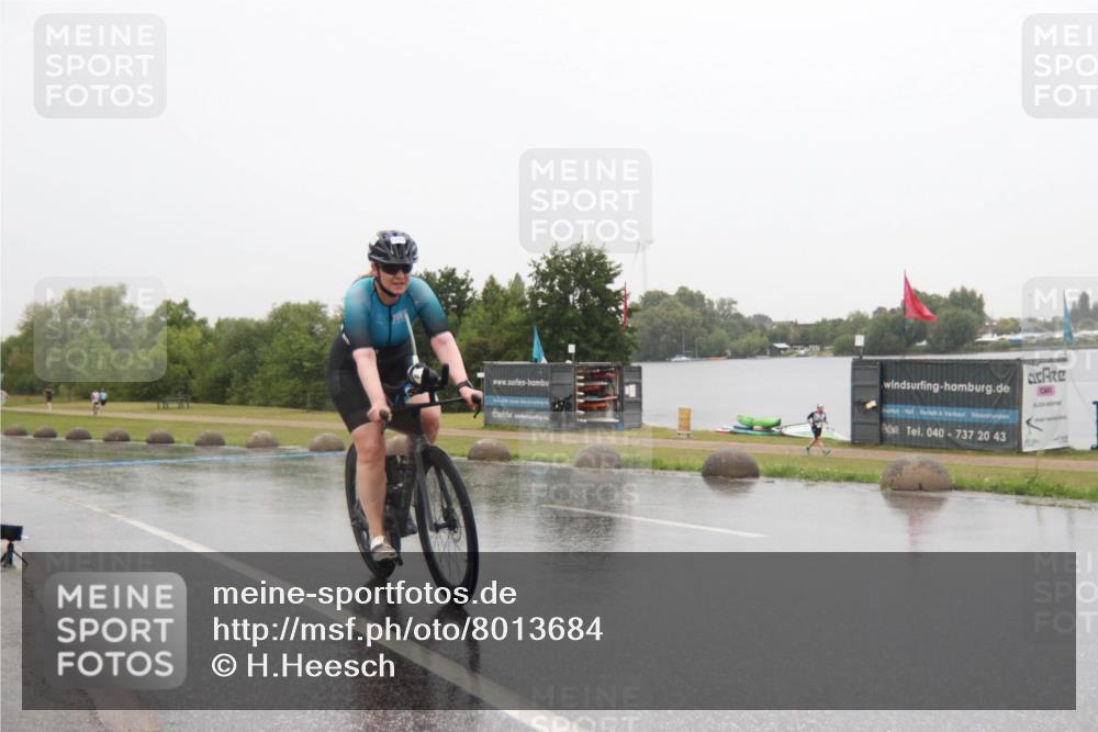 21.06.2025 - 27. Vierlanden-Triathlon H.Heesch http://msf.ph/oto/8013684 15.06.2025 13:46:55 Radfahren 1209, 1225 meine-sportfotos.de