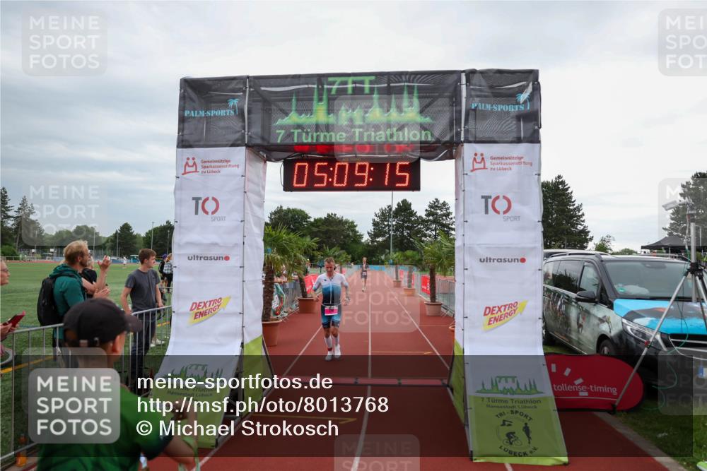 15.06.2025 - 7 Türme Triathlon Michael Strokosch http://msf.ph/oto/8013768 15.06.2025 15:09:15 Ziel 210 meine-sportfotos.de