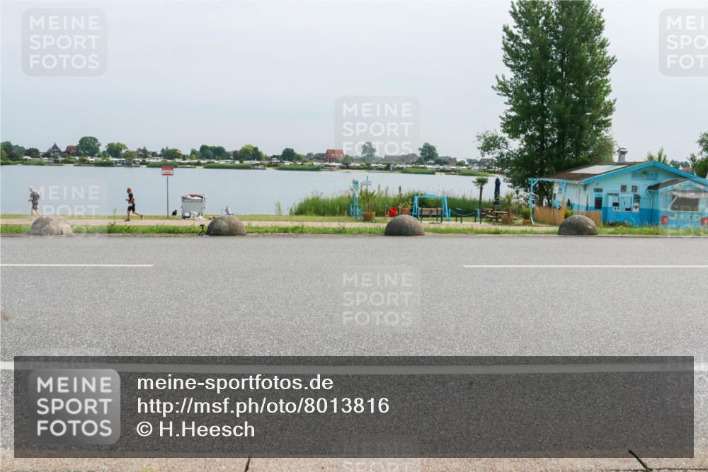 15.06.2025 - 27. Vierlanden-Triathlon H.Heesch http://msf.ph/oto/8013816 15.06.2025 11:09:12 Radfahren 32, 208, 505, 708 meine-sportfotos.de
