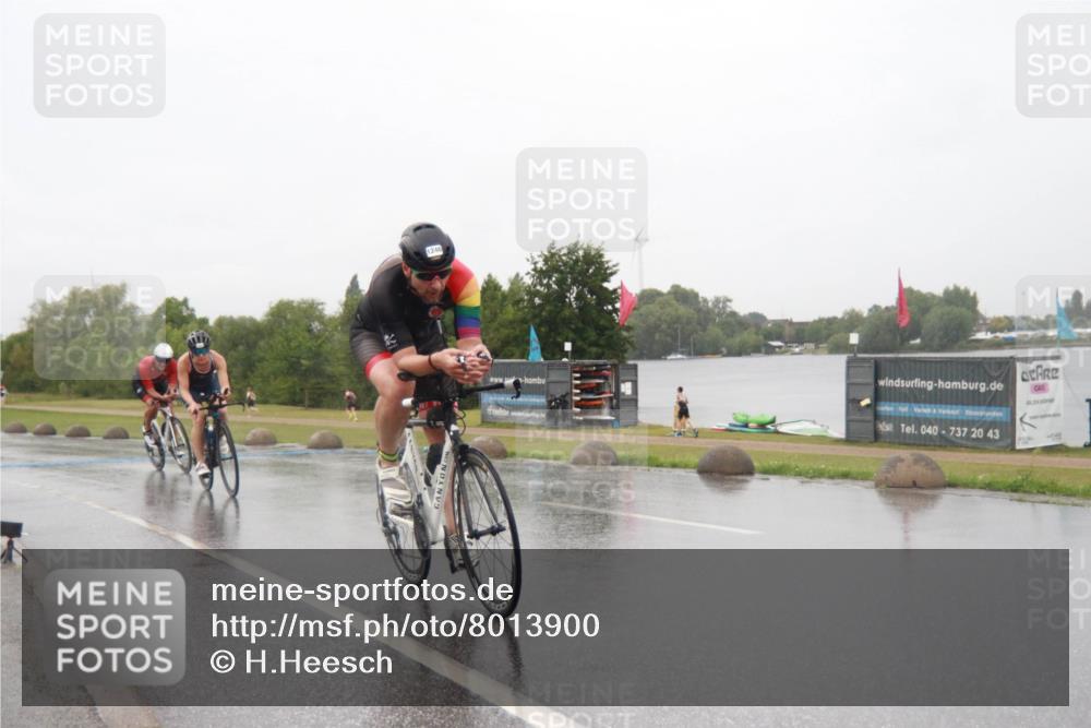 21.06.2025 - 27. Vierlanden-Triathlon H.Heesch http://msf.ph/oto/8013900 15.06.2025 13:56:13 Radfahren 1246, 1252, 1281 meine-sportfotos.de