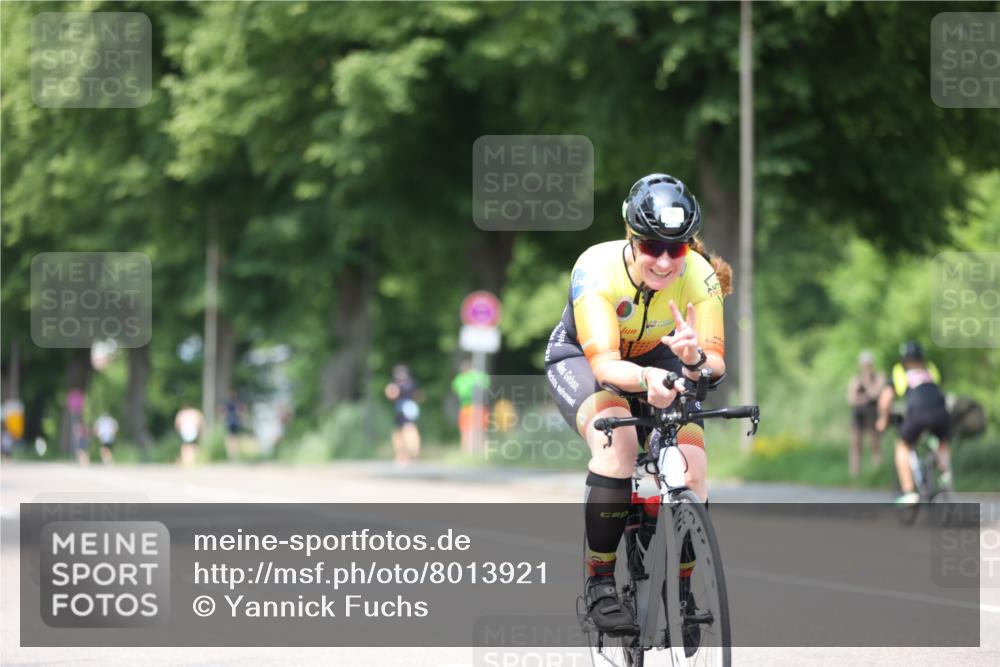 15.06.2025 - 7 Türme Triathlon Yannick Fuchs http://msf.ph/oto/8013921 15.06.2025 13:28:03 Radfahren 265, 901, 913, 952 meine-sportfotos.de