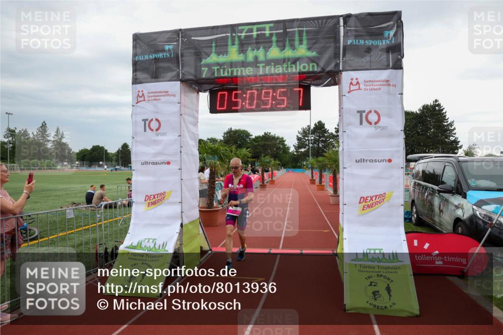 15.06.2025 - 7 Türme Triathlon Michael Strokosch http://msf.ph/oto/8013936 15.06.2025 15:09:57 Ziel 273 meine-sportfotos.de