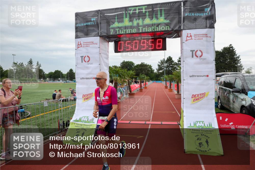 15.06.2025 - 7 Türme Triathlon Michael Strokosch http://msf.ph/oto/8013961 15.06.2025 15:09:58 Ziel 273 meine-sportfotos.de