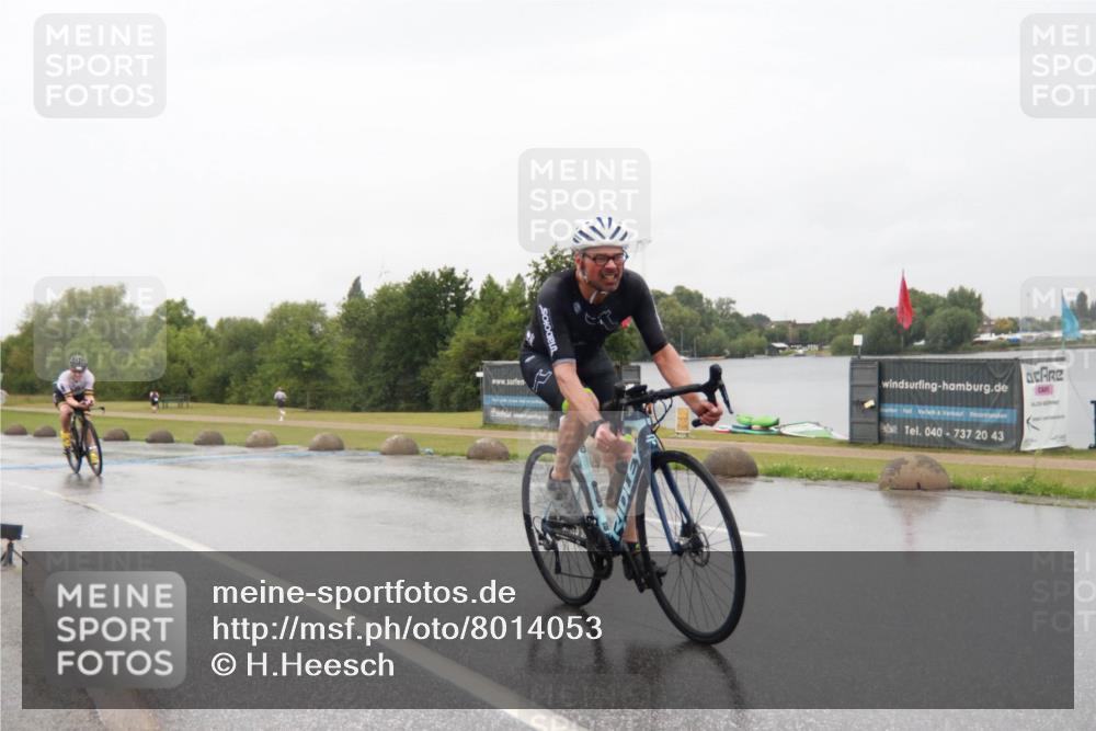 21.06.2025 - 27. Vierlanden-Triathlon H.Heesch http://msf.ph/oto/8014053 15.06.2025 13:59:24 Radfahren 1244, 1274, 1296 meine-sportfotos.de