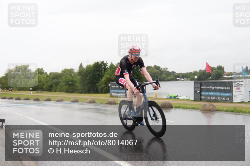 21.06.2025 - 27. Vierlanden-Triathlon H.Heesch http://msf.ph/oto/8014067 15.06.2025 13:59:30 Radfahren 1244, 1264, 1274 meine-sportfotos.de