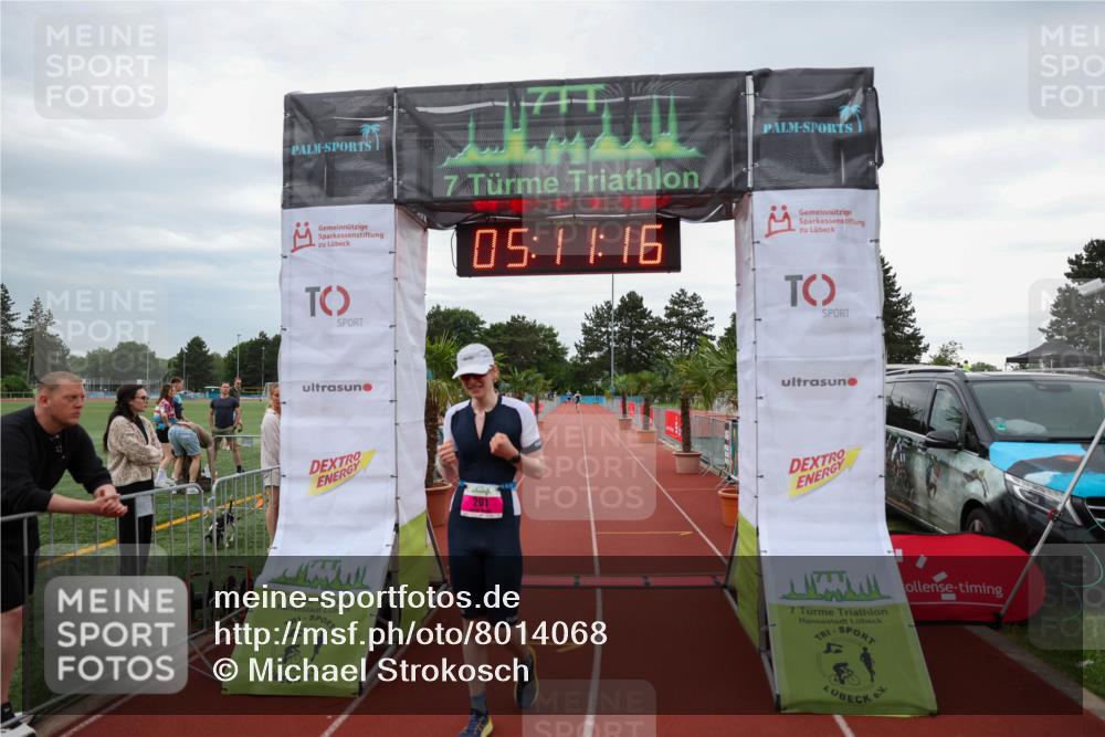 15.06.2025 - 7 Türme Triathlon Michael Strokosch http://msf.ph/oto/8014068 15.06.2025 15:11:16 Ziel 201 meine-sportfotos.de