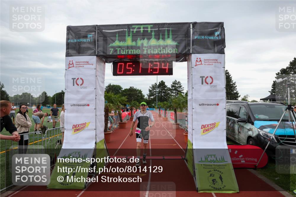 15.06.2025 - 7 Türme Triathlon Michael Strokosch http://msf.ph/oto/8014129 15.06.2025 15:11:34 Ziel 220 meine-sportfotos.de