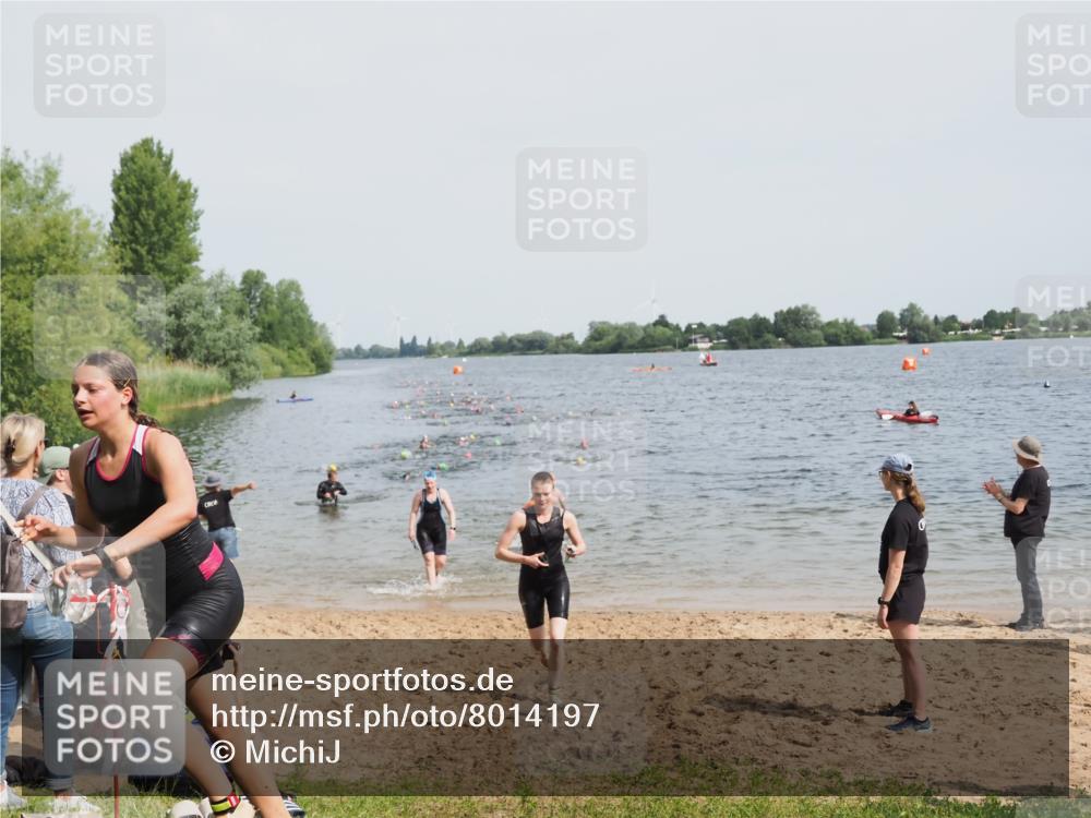 21.06.2025 - 27. Vierlanden-Triathlon MichiJ http://msf.ph/oto/8014197 15.06.2026 10:15:52 Schwimmen 483, 505, 547, 577, 590, 606, 612, 630 meine-sportfotos.de