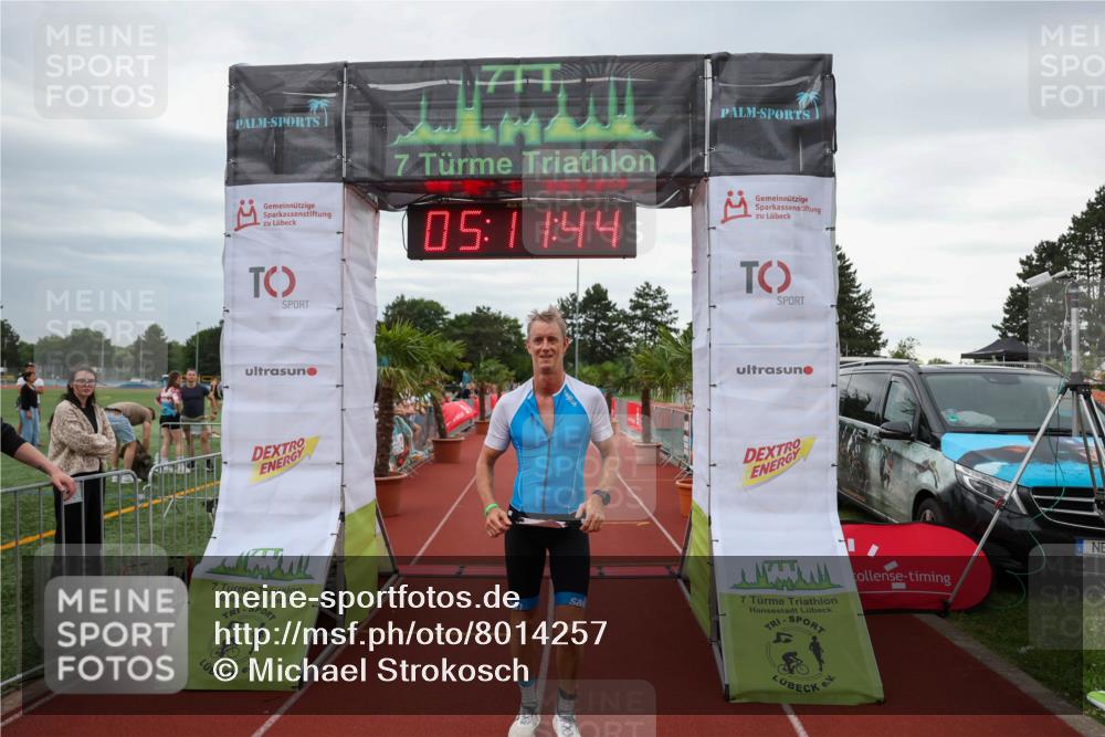 15.06.2025 - 7 Türme Triathlon Michael Strokosch http://msf.ph/oto/8014257 15.06.2025 15:11:44 Ziel 242 meine-sportfotos.de