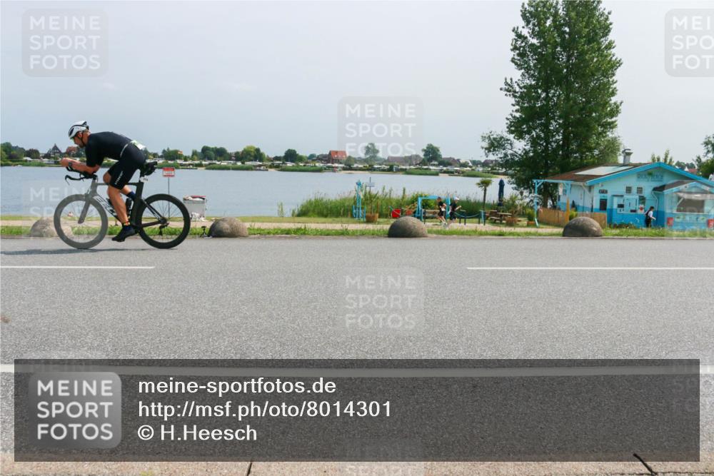 21.06.2025 - 27. Vierlanden-Triathlon H.Heesch http://msf.ph/oto/8014301 15.06.2025 11:49:11 Radfahren 637, 773 meine-sportfotos.de