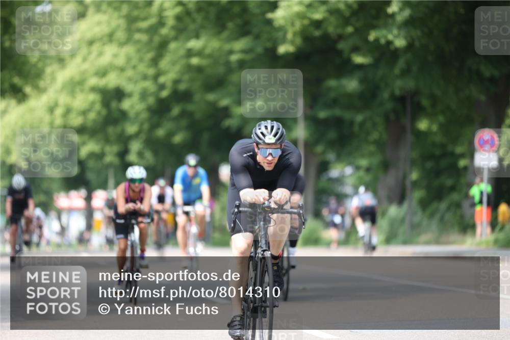 15.06.2025 - 7 Türme Triathlon Yannick Fuchs http://msf.ph/oto/8014310 15.06.2025 13:28:09 Radfahren 290, 462, 838, 851, 901, 913, 952 meine-sportfotos.de