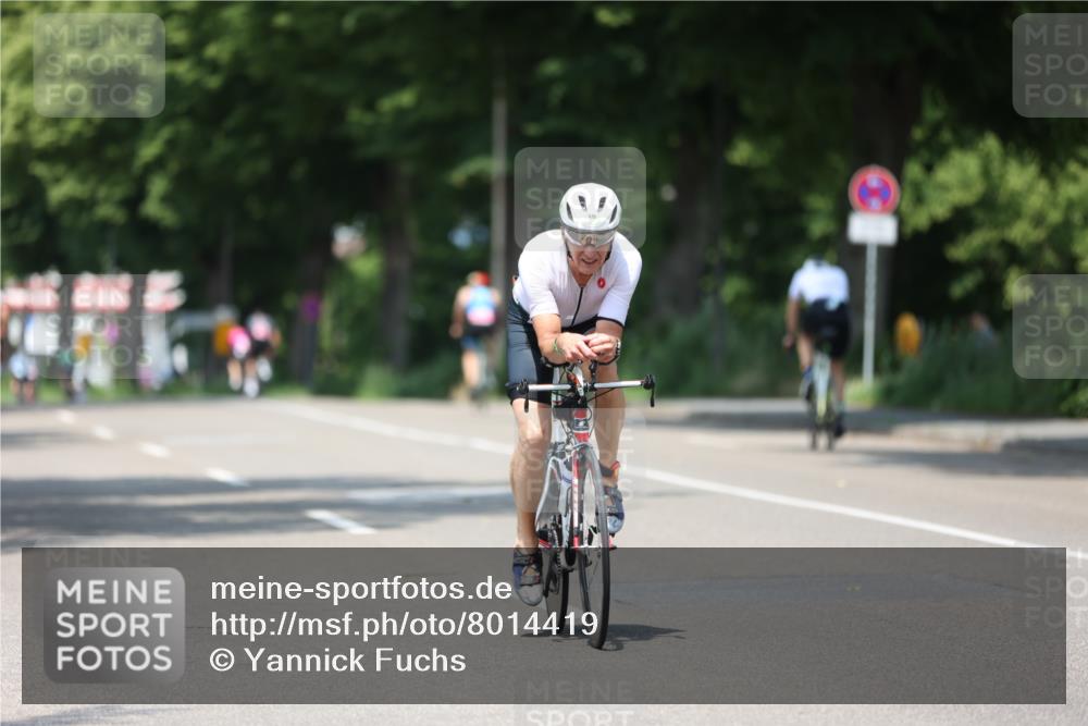 15.06.2025 - 7 Türme Triathlon Yannick Fuchs http://msf.ph/oto/8014419 15.06.2025 12:48:43 Radfahren 204, 458, 530, 629, 651 meine-sportfotos.de